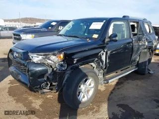 2019 Toyota 4Runner SR5 with VIN JTEBU5JRXK5705753, listed as a IAAI auction lot 41209336 with 31,431 mi miles. Bid and sale history available at carsss.com. Image 6.