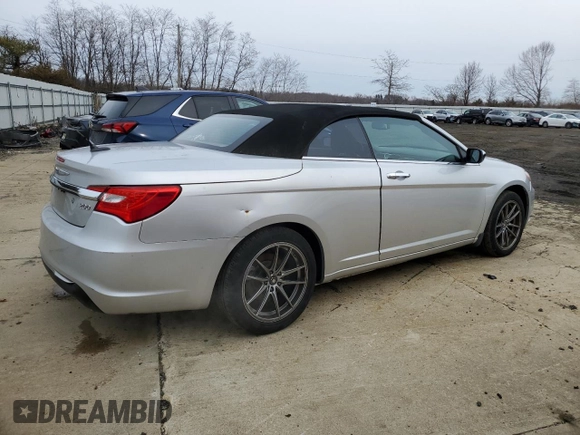 2011 Chrysler 200 Limited with VIN 1C3BC7EG9BN563797, listed as a Copart auction lot 41914665 with 221,103 mi miles and Salvage Title. Bid and sale history available at DreamBid. Image 3.