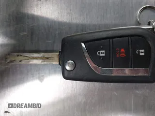 2020 Toyota C-HR LE z VIN JTNKHMBX0L1073916, wystawiony jako IAAI lot #41720784 z przebiegiem 96 730 mil mil oraz . Historia ofert i sprzedaży dostępna na DreamBid. Obrazek 11.