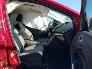 2014 Ford Escape SE with VIN 1FMCU0GX1EUC94976, listed as a IAAI auction lot 41890726 with 119,097 mi miles. Bid and sale history available at carsss.com. Image 5.