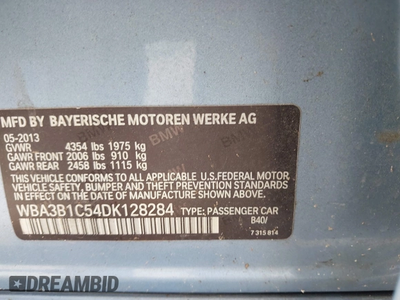 2013 BMW 3 Series 320i with VIN WBA3B1C54DK128284, listed as a IAAI auction lot 40315808 with 136,104 mi miles. Bid and sale history available at carsss.com. Image 9.