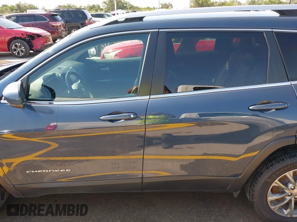 2019 Jeep Cherokee Latitude Plus with VIN 1C4PJLLX9KD469704, listed as a IAAI auction lot 42257879 with 90,917 mi miles and . Bid and sale history available at DreamBid. Image 14.