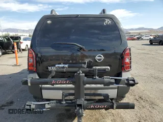2013 Nissan Xterra S z VIN 5N1AN0NW7DN823046, wystawiony jako Copart lot #54372835 z przebiegiem 163 384 mil mil oraz Szkoda całkowita • Salvage title. Historia ofert i sprzedaży dostępna na DreamBid. Obrazek 6.