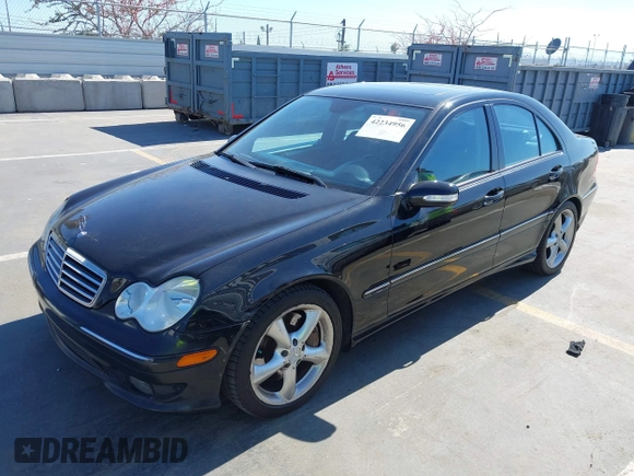 2005 Mercedes-Benz C 230 Kompressor с VIN WDBRF40J75F685297, выставлен на аукционе IAAI как лот 42234956 с пробегом 234 741 миль миль и . История ставок и продаж доступна на DreamBid. Изображение 2.