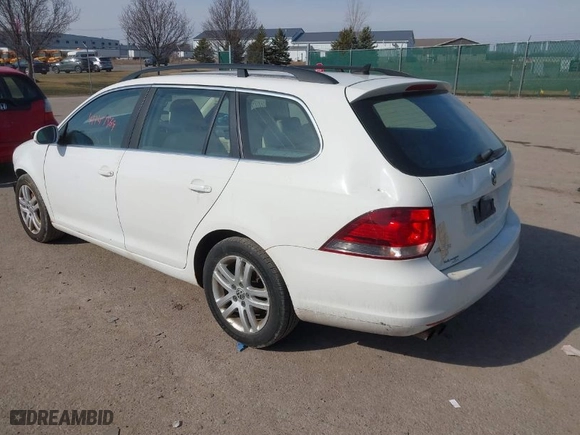 2013 Volkswagen Jetta SportWagen TDI w/Sunroof & Nav with VIN 3VWPL7AJ9DM611277, listed as a IAAI auction lot 41747569 with 123,198 mi miles. Bid and sale history available at carsss.com. Image 3.