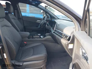 2024 Kia Sportage Plug-In Hybrid X-Line with VIN KNDPYDDH6R7164825, listed as a IAAI auction lot 41160992 with 880 mi miles. Bid and sale history available at carsss.com. Image 5.