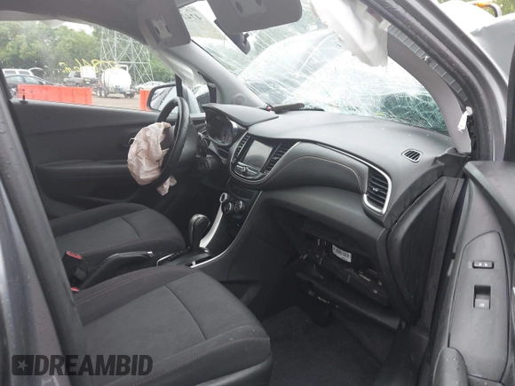 2020 Chevrolet Trax LT with VIN 3GNCJLSB5LL184716, listed as a IAAI auction lot 42420100 with 82,846 mi miles and . Bid and sale history available at DreamBid. Image 5.