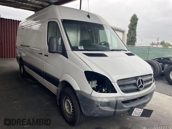 2011 Mercedes-Benz Sprinter Cargo with VIN WD3PE8CB5B5608530, listed as a IAAI auction lot 42209116 with 153,950 mi miles. Bid and sale history available at carsss.com. Image 1.
