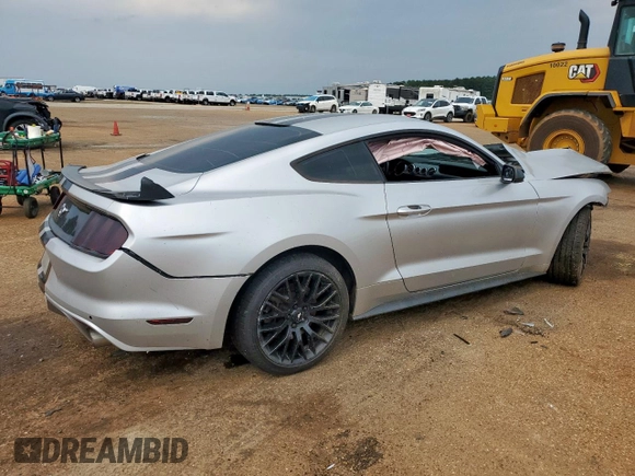 2016 Ford Mustang EcoBoost z VIN 1FA6P8TH4G5326330, wystawiony jako Copart lot #57402025 z przebiegiem 108 229 mil mil oraz Szkoda całkowita • Salvage title. Historia ofert i sprzedaży dostępna na DreamBid. Obrazek 3.