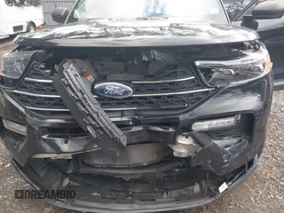 2022 Ford Explorer XLT with VIN 1FMSK8DH9NGA52903, listed as a IAAI auction lot 42704656 with 63,591 mi miles and . Bid and sale history available at DreamBid. Image 6.