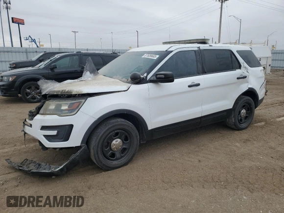 2016 Ford Utility Police Interceptor with VIN 1FM5K8AR4GGC14918, listed as a Copart auction lot 87609665 with 0 mi miles and Salvage Title. Bid and sale history available at carsss.com. Image 1.