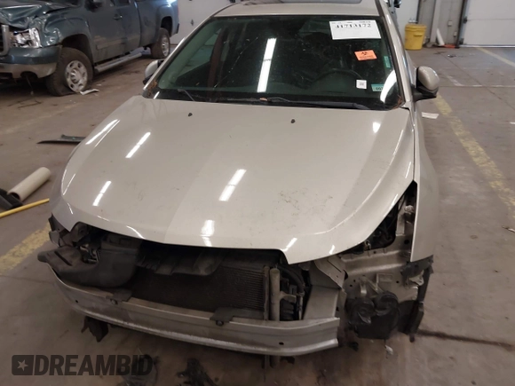 2014 Chevrolet Cruze 1LT with VIN 1G1PC5SB5E7112074, listed as a IAAI auction lot 41713172 with Not provided miles and . Bid and sale history available at DreamBid. Image 6.