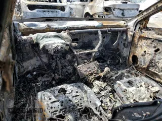 2024 Volkswagen Jetta S z VIN 3VW5M7BU5RM045638, wystawiony jako Copart lot #57215215 z przebiegiem Nie podano mil oraz Nie do naprawy • Non repairable. Historia ofert i sprzedaży dostępna na DreamBid. Obrazek 8.