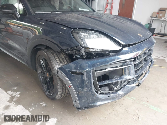 2024 Porsche Cayenne z VIN WP1BA2AY3RDA52863, wystawiony jako IAAI lot #42317622 z przebiegiem Nie podano mil oraz . Historia ofert i sprzedaży dostępna na DreamBid. Obrazek 6.