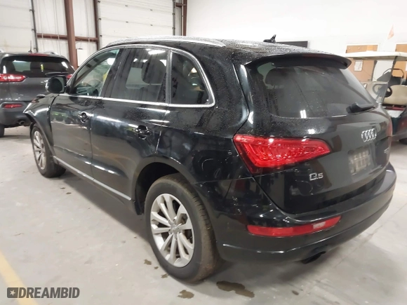 2013 Audi Q5 Premium with VIN WA1CFAFP1DA008107, listed as a IAAI auction lot 40847282 with 168,183 mi miles. Bid and sale history available at carsss.com. Image 3.
