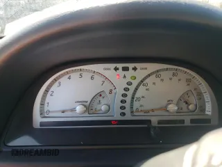 2003 Toyota Camry LE z VIN 4T1BF32K63U559665, wystawiony jako Copart lot #52147645 z przebiegiem 322 212 mil mil oraz Szkoda całkowita • Salvage title. Historia ofert i sprzedaży dostępna na DreamBid. Obrazek 9.