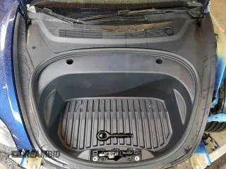 2023 Tesla Model 3 z VIN 5YJ3E1EA9PF548452, wystawiony jako Copart lot #44771515 z przebiegiem 19 903 mil mil oraz Szkoda całkowita • Salvage title. Historia ofert i sprzedaży dostępna na DreamBid. Obrazek 12.
