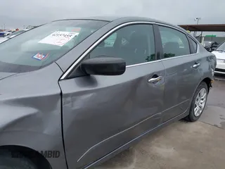 2015 Nissan Altima S z VIN 1N4AL3AP3FC223445, wystawiony jako IAAI lot #42157455 z przebiegiem 173 024 mil mil oraz . Historia ofert i sprzedaży dostępna na DreamBid. Obrazek 6.