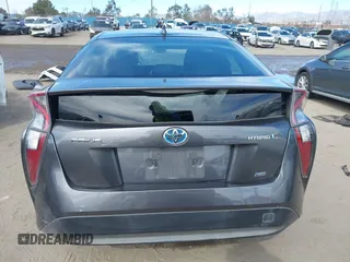 2016 Toyota Prius Four z VIN JTDKARFU2G3022031, wystawiony jako IAAI lot #41631802 z przebiegiem 151 389 mil mil oraz . Historia ofert i sprzedaży dostępna na DreamBid. Obrazek 16.