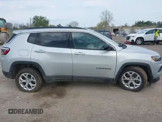 2024 Jeep Compass Latitude with VIN 3C4NJDBN0RT124448, listed as a IAAI auction lot 42150443 with 20,526 mi miles. Bid and sale history available at carsss.com. Image 13.