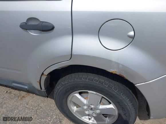 2011 Ford Escape XLT with VIN 1FMCU9D72BKB26103, listed as a IAAI auction lot 41927641 with 205,543 mi miles. Bid and sale history available at carsss.com. Image 12.
