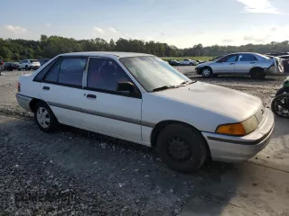 1991 Ford Escort z VIN 1FAPP14JXMW279906, wystawiony jako Copart lot #71882954 z przebiegiem 190 721 mil mil oraz Tytuł czysty. Historia ofert i sprzedaży dostępna na DreamBid. Obrazek 4.