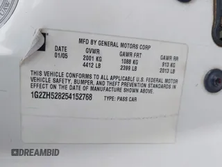 2005 Pontiac G6 GT with VIN 1G2ZH528254152768, listed as a IAAI auction lot 41558669 with 1 mi miles. Bid and sale history available at carsss.com. Image 9.