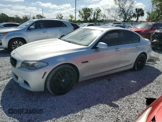 2011 BMW 5 Series 550i z VIN WBAFR9C52BC270759, wystawiony jako Copart lot #51340595 z przebiegiem 190 246 mil mil oraz Czysty tytuł • Clean title. Historia ofert i sprzedaży dostępna na DreamBid. Obrazek 1.
