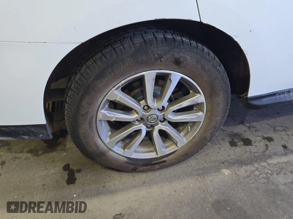 2014 Nissan Pathfinder S with VIN 5N1AR2MM5EC711181, listed as a IAAI auction lot 42665593 with 205,546 mi miles and . Bid and sale history available at DreamBid. Image 39.