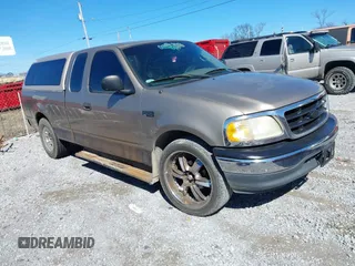 2001 Ford F-150 XL z VIN 1FTZX172X1NB74257, wystawiony jako IAAI lot #41605789 z przebiegiem Nie podano mil oraz . Historia ofert i sprzedaży dostępna na DreamBid. Obrazek 1.