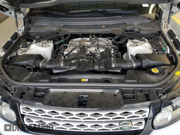 2015 Land Rover Range Rover Sport HSE with VIN SALWR2VF5FA623795, listed as a Copart auction lot 57666155 with 128,513 mi miles and Clean title. Bid and sale history available at DreamBid. Image 12.