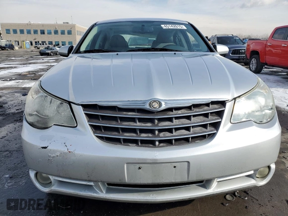 2007 Chrysler Sebring Limited z VIN 1C3LC66K07N548825, wystawiony jako Copart lot #45142015 z przebiegiem 240 543 mil mil oraz Szkoda całkowita • Salvage title. Historia ofert i sprzedaży dostępna na DreamBid. Obrazek 5.