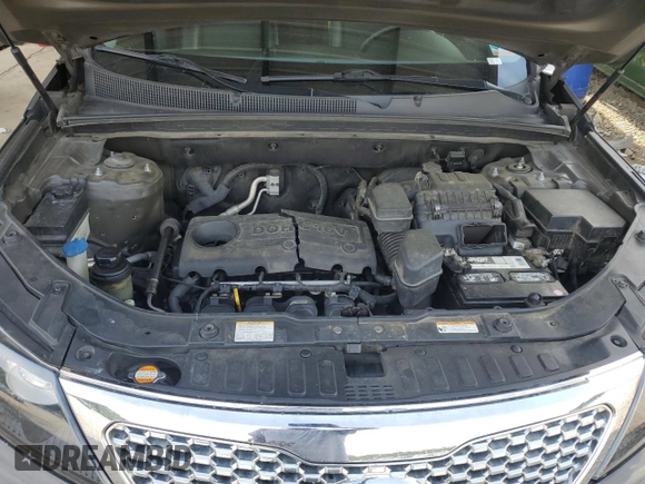 2011 Kia Sorento EX with VIN 5XYKU3A11BG134695, listed as a Copart auction lot 60104135 with 227,552 mi miles and Salvage title. Bid and sale history available at DreamBid. Image 11.