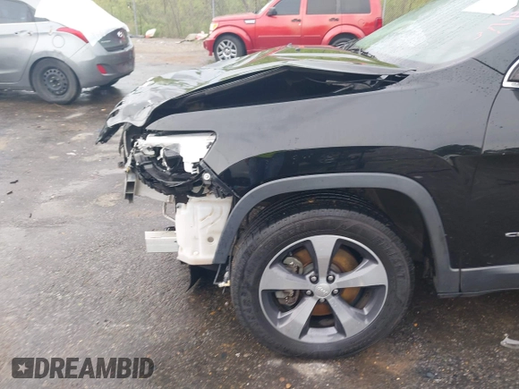 2019 Jeep Cherokee Limited z VIN 1C4PJMDX5KD136372, wystawiony jako IAAI lot #41909230 z przebiegiem 71 508 mil mil oraz . Historia ofert i sprzedaży dostępna na DreamBid. Obrazek 18.