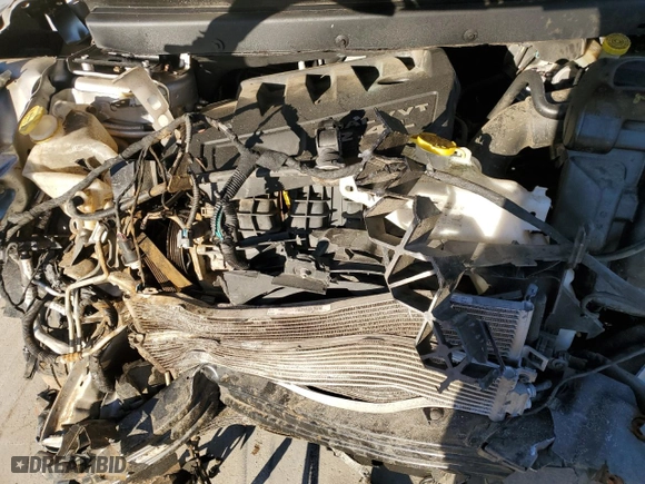 2013 Dodge Journey American Value Pkg with VIN 3C4PDCAB0DT733484, listed as a Copart auction lot 83822384 with 117,221 mi miles and Salvage Title. Bid and sale history available at carsss.com. Image 13.
