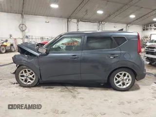 2020 Kia Soul LX with VIN KNDJ23AU4L7056682, listed as a IAAI auction lot 41679775 with 85,531 mi miles. Bid and sale history available at carsss.com. Image 14.