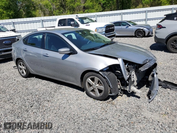 2015 Dodge Dart SXT z VIN 1C3CDFBB6FD265465, wystawiony jako Copart lot #49398045 z przebiegiem 129 931 mil mil oraz Szkoda całkowita • Salvage title. Historia ofert i sprzedaży dostępna na DreamBid. Obrazek 4.
