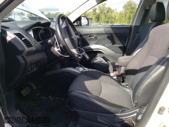 2009 Mitsubishi Outlander SE z VIN JA4MT31W69Z001475, wystawiony jako Copart lot #74098814 z przebiegiem 142 351 mil mil oraz Szkoda całkowita • Salvage title. Historia ofert i sprzedaży dostępna na DreamBid. Obrazek 7.