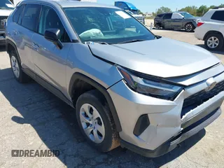 2024 Toyota RAV4 LE with VIN 2T3F1RFV5RC427974, listed as a IAAI auction lot 42648963 with 39,813 mi miles and . Bid and sale history available at DreamBid. Image 1.