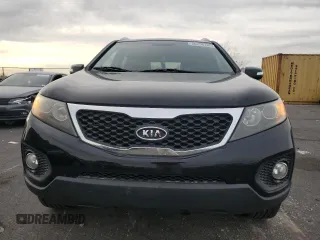 2013 Kia Sorento EX with VIN 5XYKU3A66DG363159, listed as a Copart auction lot 50256185 with 98,934 mi miles and Clean Title. Bid and sale history available at DreamBid. Image 5.