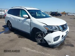 2017 Nissan Pathfinder Platinum with VIN 5N1DR2MN4HC900530, listed as a IAAI auction lot 42367081 with 82,813 mi miles and . Bid and sale history available at DreamBid. Image 1.