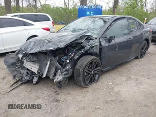 2025 Toyota Camry LE z VIN 4T1DBADK6SU509451, wystawiony jako IAAI lot #42040733 z przebiegiem 22 091 mil mil oraz . Historia ofert i sprzedaży dostępna na DreamBid. Obrazek 6.