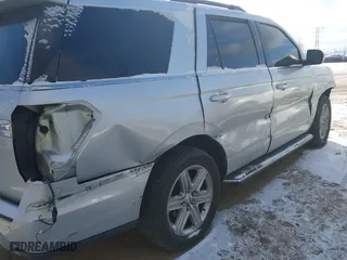 2018 Ford Expedition XLT with VIN 1FMJU1HT0JEA65668, listed as a IAAI auction lot 41005737 with 141,642 mi miles. Bid and sale history available at carsss.com. Image 6.