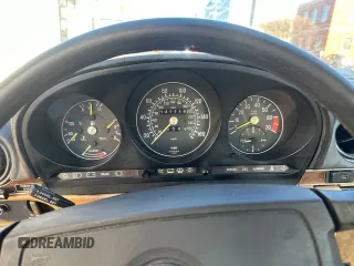 1987 Mercedes-Benz 560 Series 560SL with VIN WDBBA48D6HA071308, listed as a Copart auction lot 48871485 with 141,118 mi miles and Clean Title. Bid and sale history available at carsss.com. Image 8.