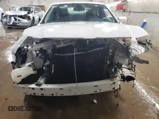 2022 Chrysler 300 Touring L with VIN 2C3CCADG2NH232866, listed as a Copart auction lot 44441475 with 39,564 mi miles and Non Repairable. Bid and sale history available at carsss.com. Image 5.