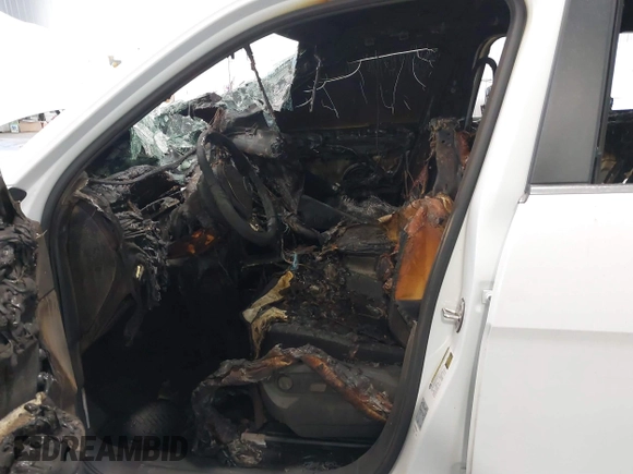 2018 Volkswagen Atlas SE z VIN 1V2CP2CA2JC593139, wystawiony jako IAAI lot #40736888 z przebiegiem Nie podano mil oraz . Historia ofert i sprzedaży dostępna na DreamBid. Obrazek 6.