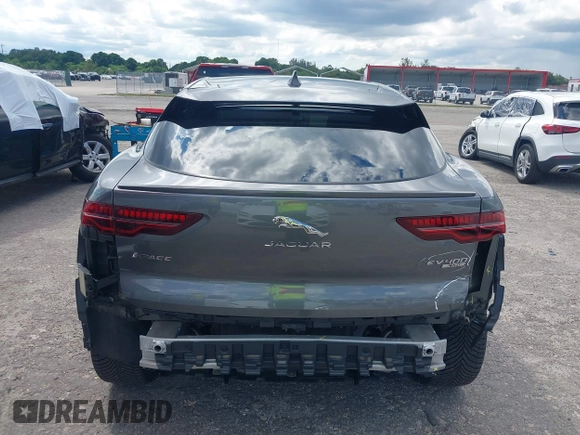 2019 Jaguar I-PACE HSE with VIN SADHD2S19K1F74478, listed as a IAAI auction lot 40395586 with 40,220 mi miles. Bid and sale history available at carsss.com. Image 17.
