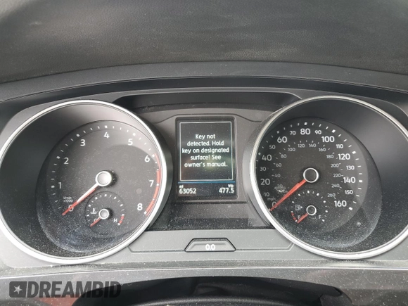 2018 Volkswagen Tiguan SEL with VIN 3VV3B7AX1JM037294, listed as a Copart auction lot 56311115 with 63,052 mi miles and Clean title. Bid and sale history available at DreamBid. Image 9.