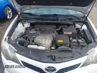 2014 Toyota Camry L with VIN 4T1BF1FK7EU816821, listed as a IAAI auction lot 41825230 with 121,382 mi miles. Bid and sale history available at carsss.com. Image 10.