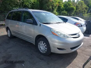 2006 Toyota Sienna CE z VIN 5TDZA23C66S420910, wystawiony jako IAAI lot #42283786 z przebiegiem 228 676 mil mil oraz . Historia ofert i sprzedaży dostępna na DreamBid. Obrazek 1.